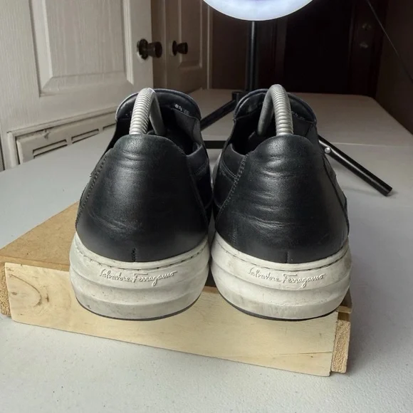 Salvatore Ferragamo Men Sz 8.5 EE Loafers navy leather uppers slip-on sneakers - Picture 11 of 13